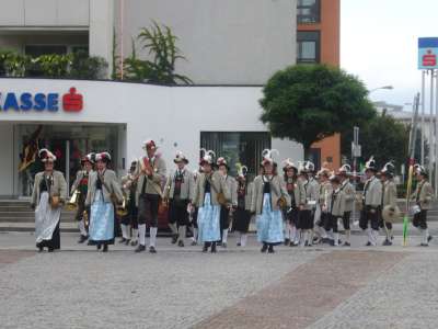 P1000629-400